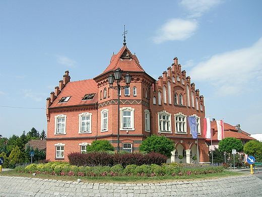 Ratusz w Niepoomicach.