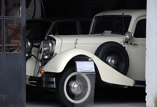 Horch 830 BL. Muzeum w Otrbusach