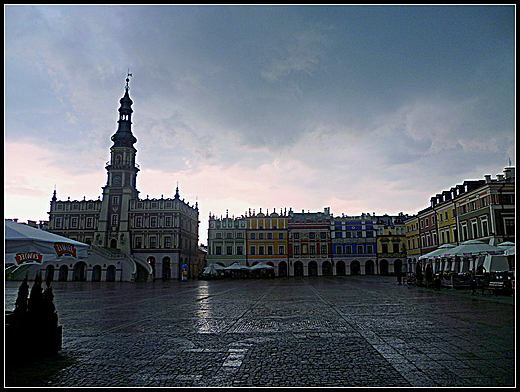 deszczowo na Rynku