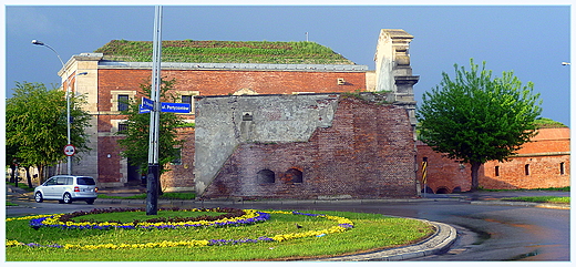 fragment fortyfikacji ze Star Bram Lwowsk