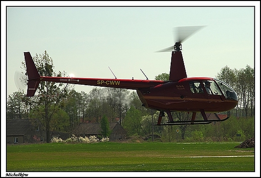 Michakw - migowiec Robinson R44 Astro  Raven w czasie prby w zawisie