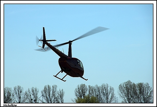 Michakw - migowiec Robinson R44 Astro  Raven w czasie startu