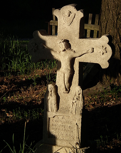 wcza, na starym cmentarzu