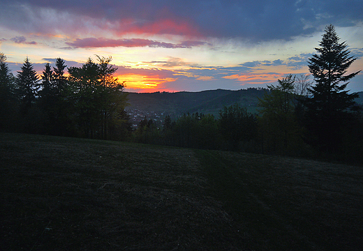 Beskid lski pod wieczr.