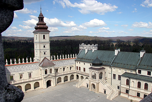 dziedziniec widziany z Baszty Szlacheckiej