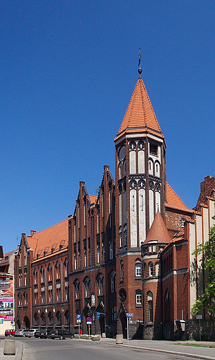 Gliwice. Budynek Poczty Gwnej powsta w latach 1903  1906. Utrzymany w stylu historyzmu z elementami neogotyku
