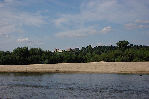 Janowiec. Widok na zamek z Wisy