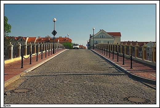 Konin - Most Toruński _ spojrzenie na kostkę -: