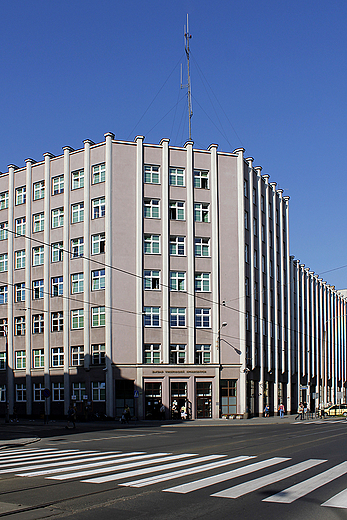 Pozna - Jeyce, budynek ZUS
