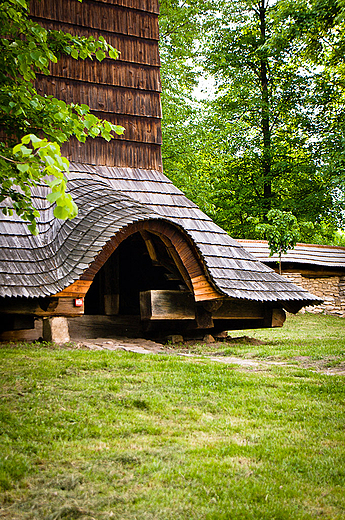 Sukienka starszej pani.