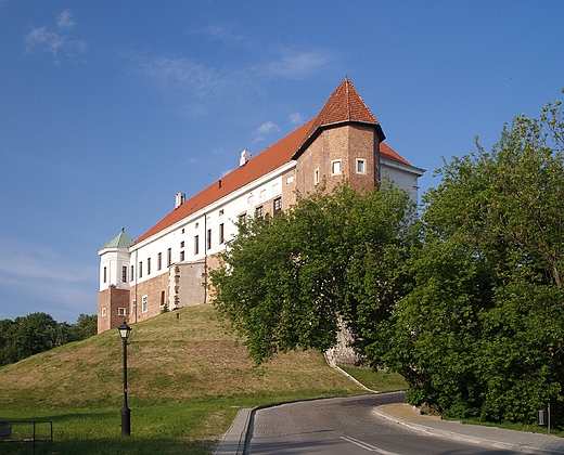 Zamek w Sandomierzu. Na pierwszym planie wiea poudniowa