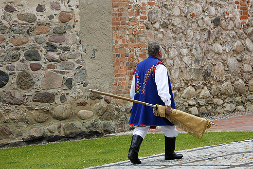 Kartuzy - przygotowania do procesji Boego Ciaa