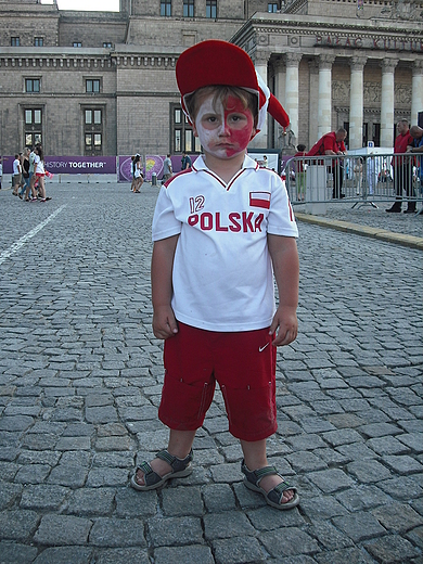 Warszawa. W Strefie Kibica przed meczem Polska-Czechy.