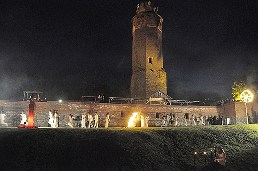 Brodnica. Inscenizacja nocy witojaskiej.