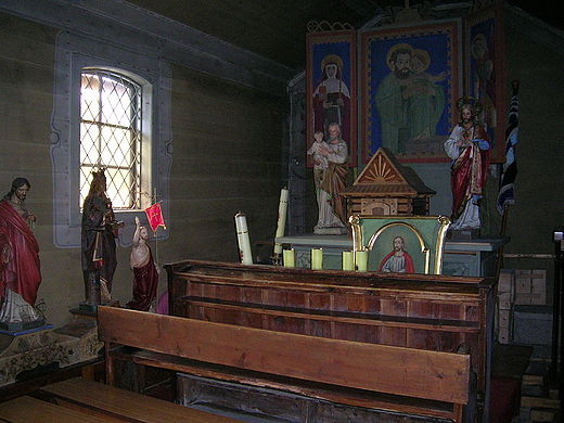 Kościół drewniany p.w. Świętego Mikołaja z 1756 r. w Tylmanowej