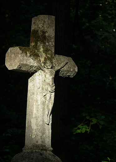 Ciemny las skrywa cmentarz zapomniany, Stare Brusno