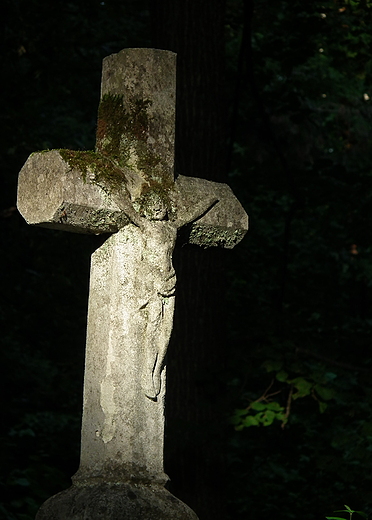 Ciemny las skrywa cmentarz zapomniany, Stare Brusno