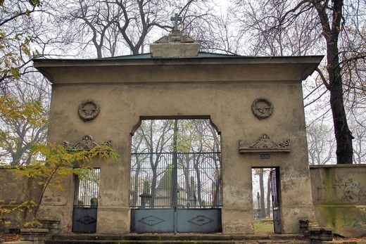 Brama Cmentarza Prawosawnego przy ul.Grnolskiej
