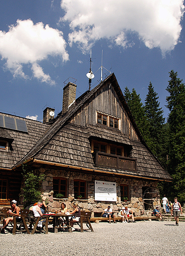 Zakopane. Dolina Kocieliska. Schroniska PTTK na hali Ornak.