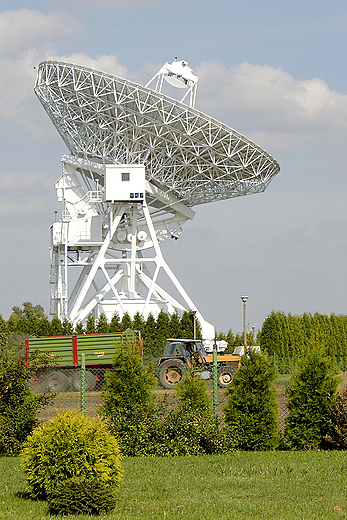 Piwnice - radioteleskop w Centrum Astronomii UMK