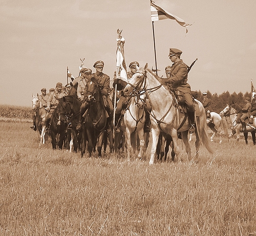 Komarw, rekonstrukcja bitwy z bolszewikami z 1920r