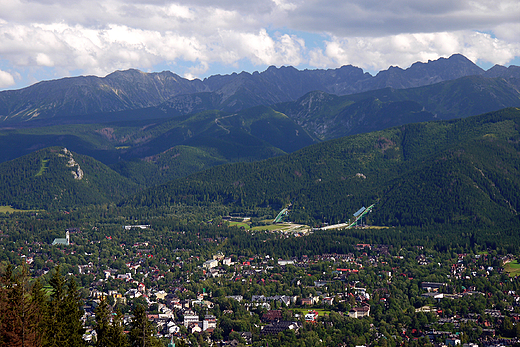 Widok z Gubawki na Tatry i Zakopane.