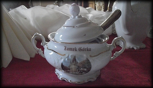 porcelana z widokiem zamku