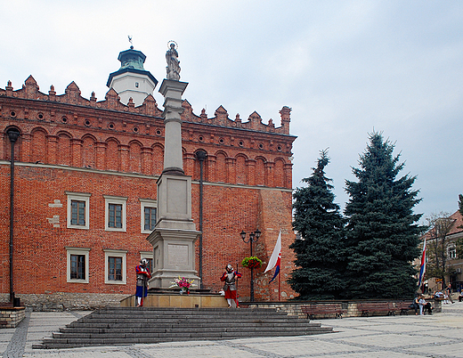 Sandomierz. Kolumna Maryjna.