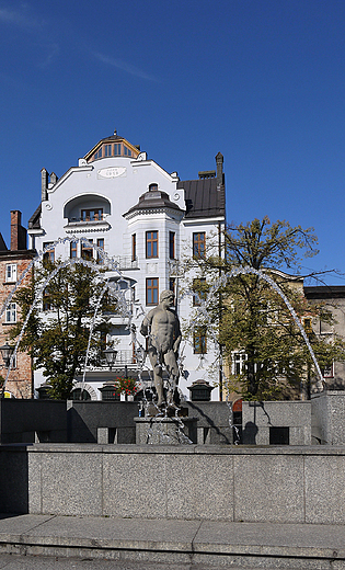 Bielsko-Biaa. Fontanna Neptuna na bielskim rynku.