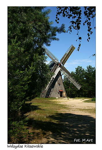 Wdzydze Kiszewskie - Kaszubski Park Etnograficzny im. Teodory i Izydora Gulgowskich