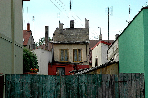 W centrum osady. Radoszyce