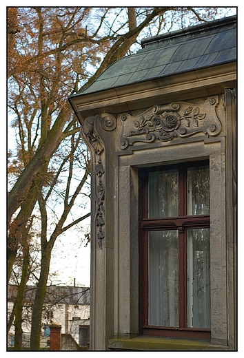Sobtka - Paac von Stieglerw, wspaniale zdobione paacowe okno