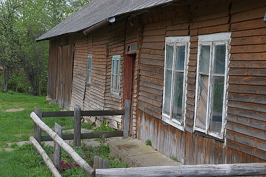 Drewniany dom w Regietowie