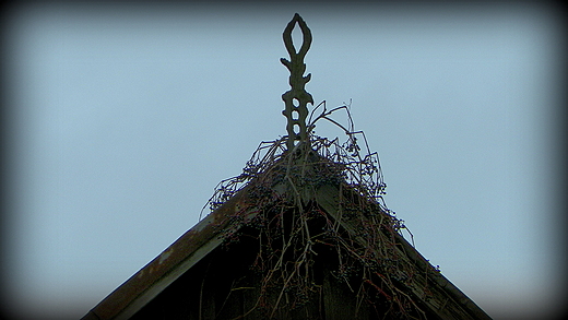Ozdoba dachu starego mynu wodnego nad Czarn Strug.