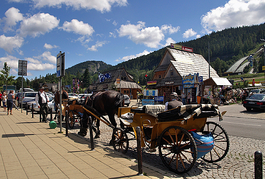 Zakopane. Postj doroek pod Krokwi.