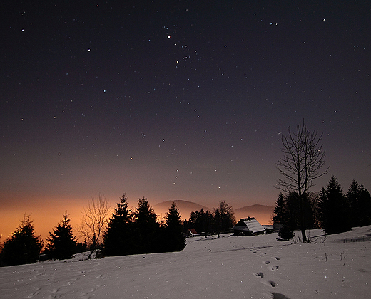 Zimowa noc na Beskidzie