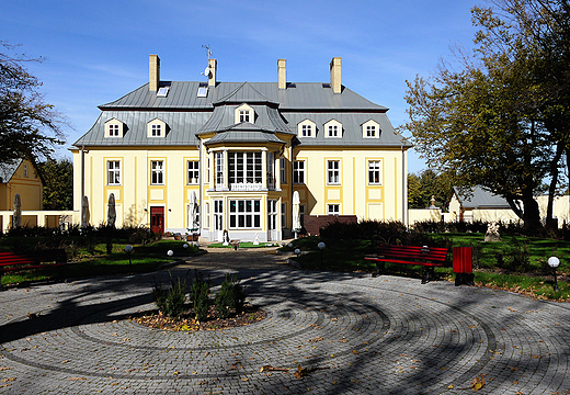 Czechowice-Dziedzice. Paac Kotuliskich- widok od strony parku.