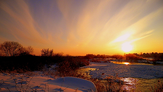 Nadbiebrzaski krajobraz w okolicach Twierdzy Osowiec nad Kanaem Rudzkim...