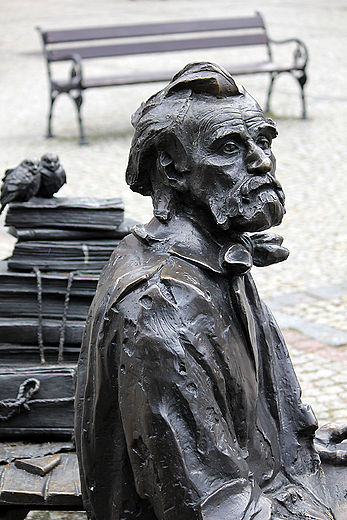 Kocierzyna - pomnik Remusa, bohatera epopei Aleksandra Majkowskiego