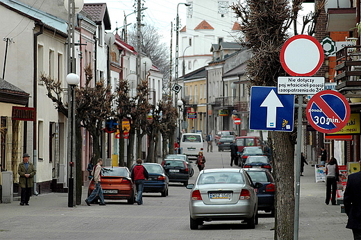 Na ulicy w powiatowym miecie Szydowiec