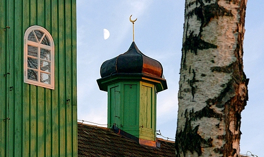 Brzoza, ksiyc i meczet. Podlaski islam.