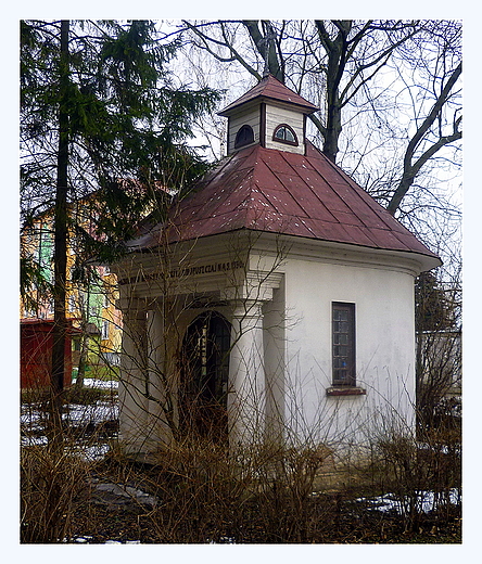 osiedlowa kapliczka z 1930 roku. ulica Hrubieszowska