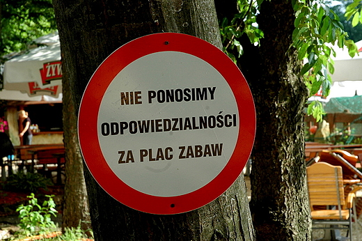 Bez konsekwencji