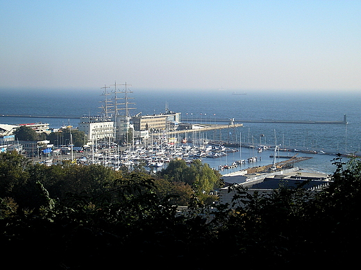 Gdynia  widok na Marine .