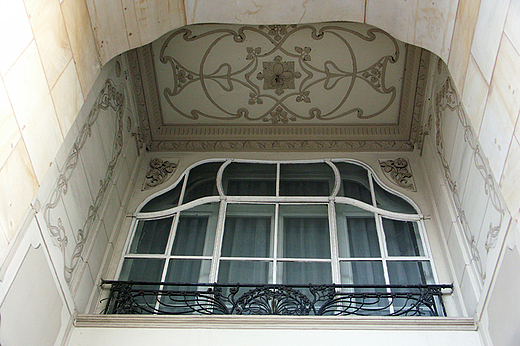 Secesyjne okno w jednej z poznaskich kamienic