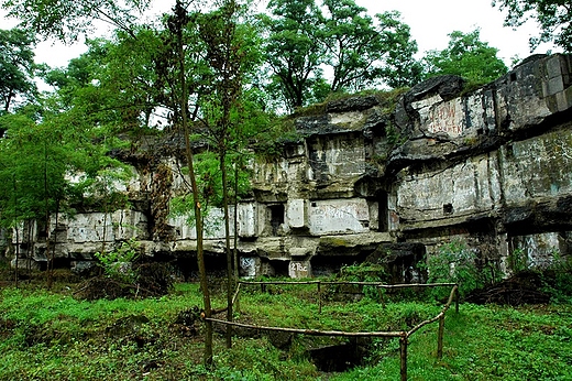 Bolestraszyce - zniszczony w II obleniu fort San Rideau