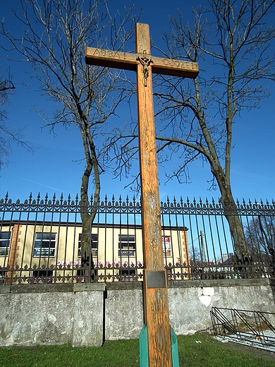 Krzyz na placu kocielnym