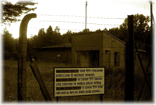Sztutowo- jeden z ocalaych budynkw obozu