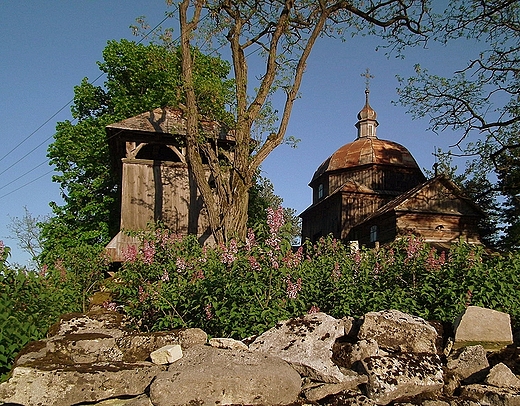 Roztocze, Wola Wielka, cerkiew z przylegym cmentarzem, maj