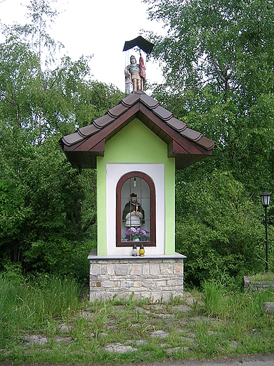 Szlak Jana Nepomucena - kapliczka na skrzyowaniu ulicy Paskiej i Floriana.